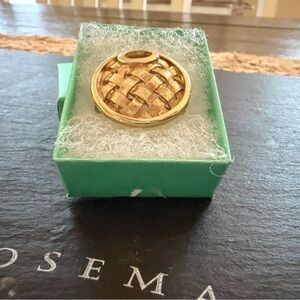 Sarah Coventry Gold Woven Circle Pendant
